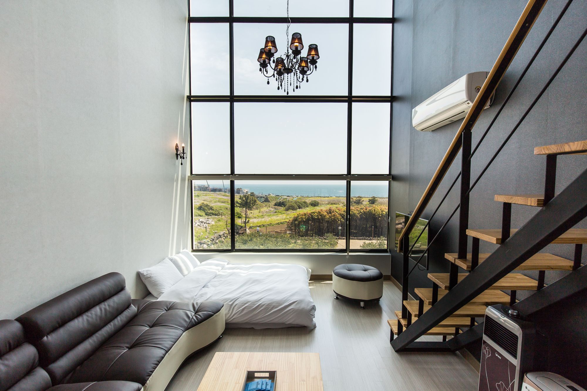 Duplex luxo | Wi-Fi de cortesia, roupa de cama