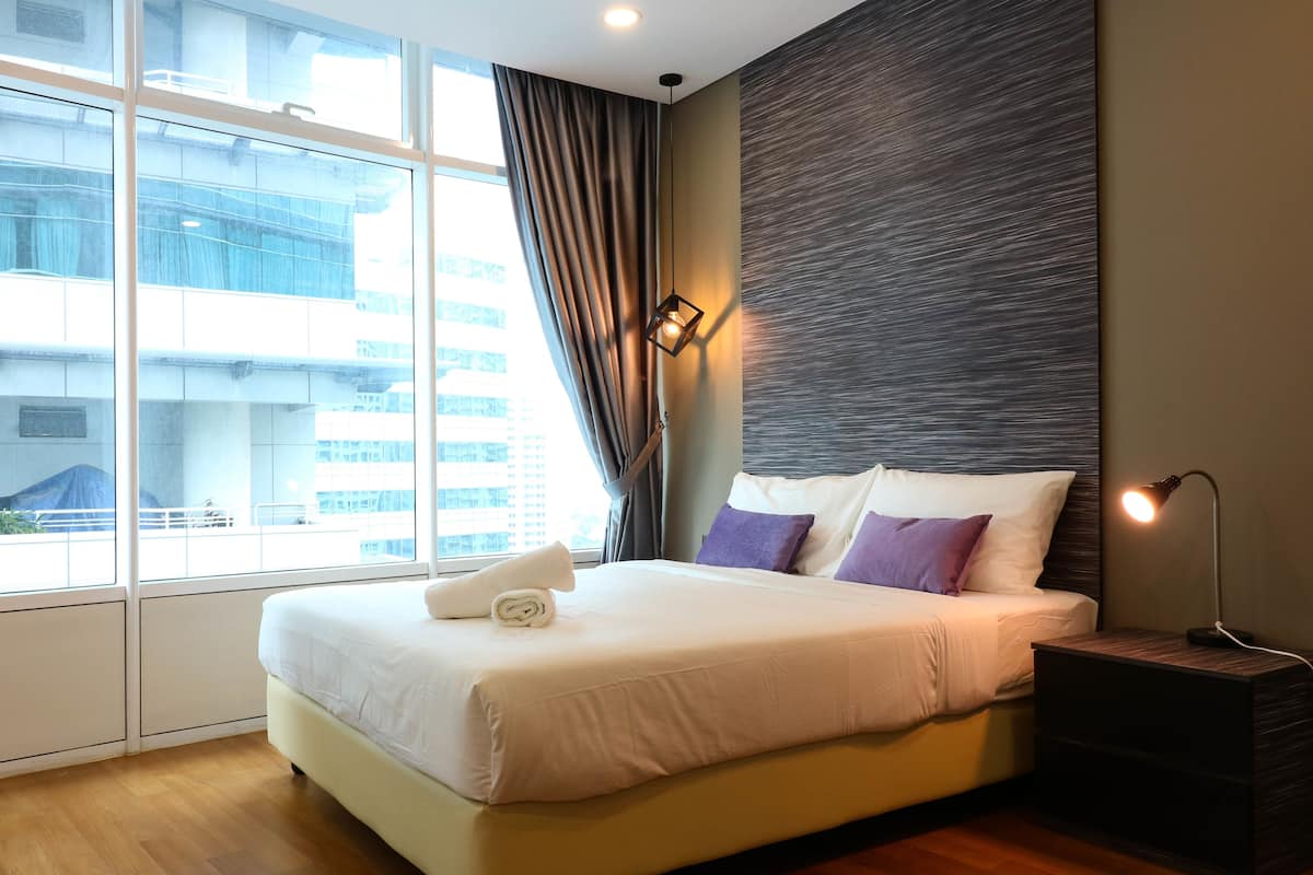 2 bedrooms, iron/ironing board, free WiFi