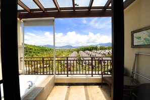 Grand-Zimmer | Badezimmer | Badewanne und Dusche (separat), Quellwasserbad