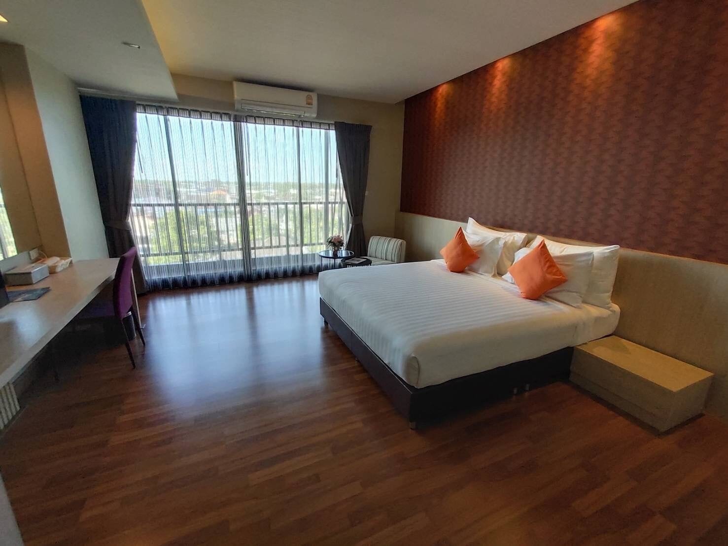 Habitación Deluxe doble, 1 cama doble | Minibar, sistema de insonorización, wifi gratis