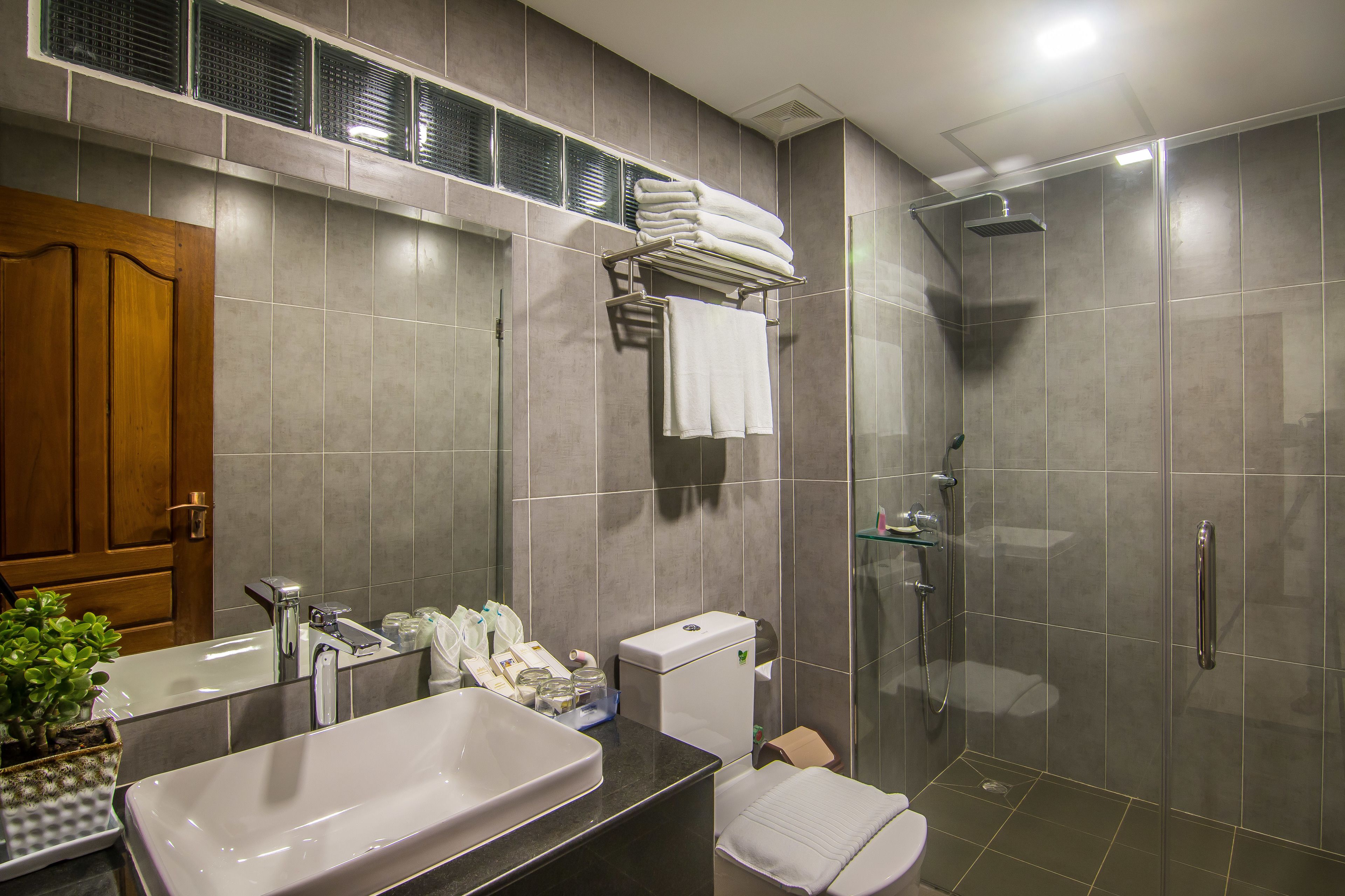 shower, free toiletries, hair dryer, bathrobes