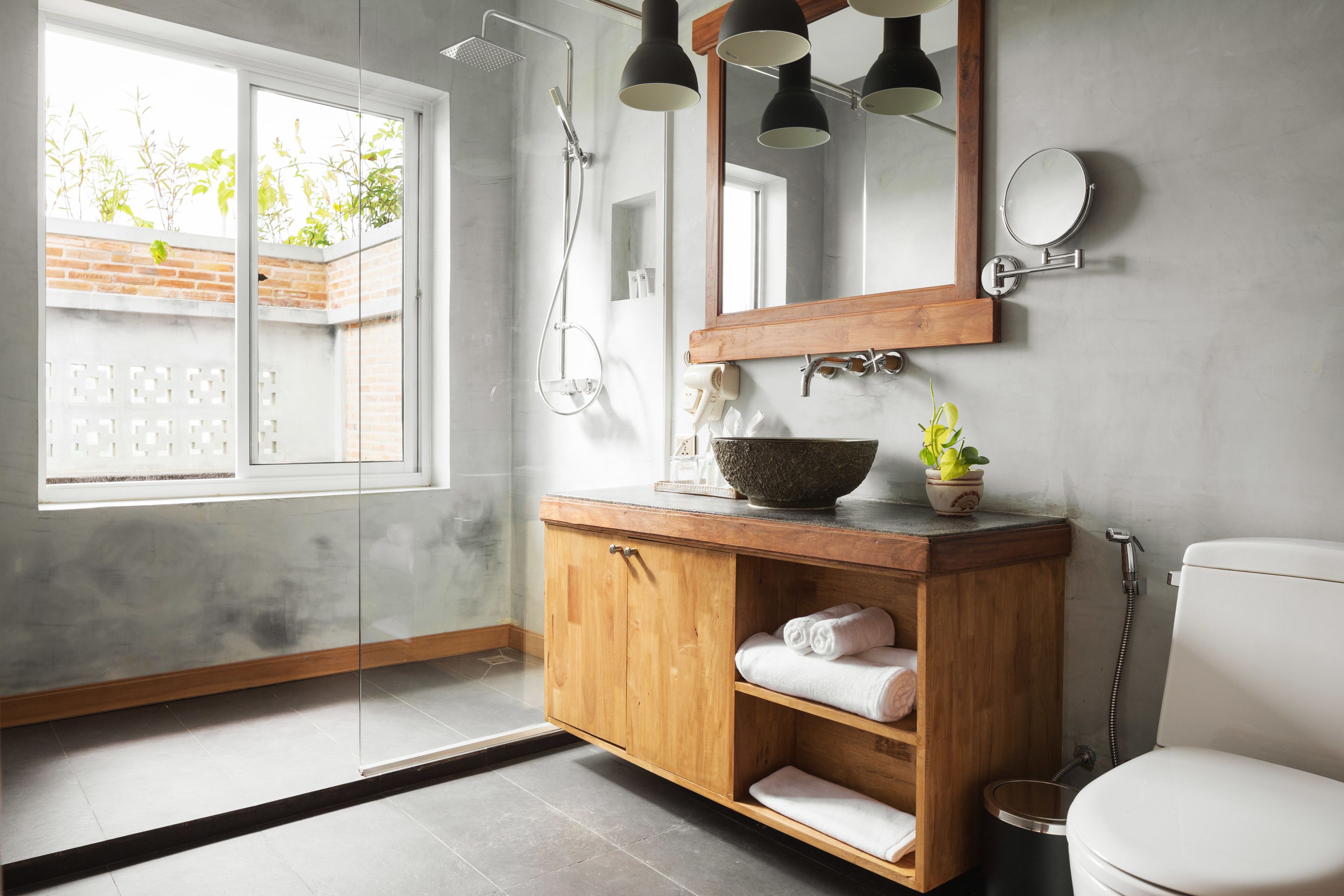 separate bathtub and shower, free toiletries, hair dryer, bathrobes