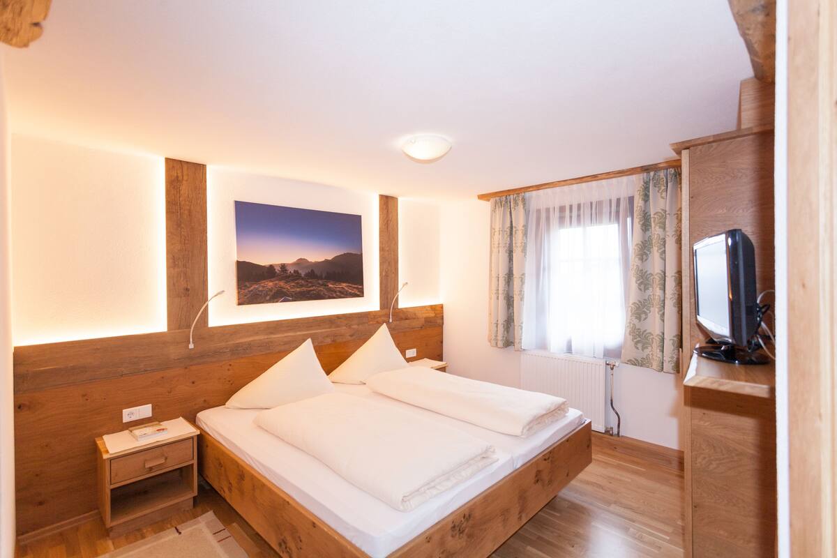 Junior Suite, Balcony (Plenge) | Premium bedding, in-room safe, desk, soundproofing