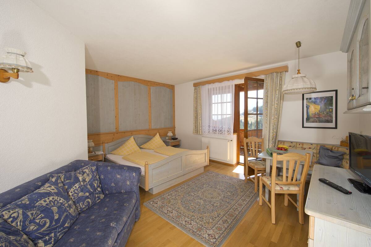 Apartment, 1 Bedroom, Balcony | Premium bedding, in-room safe, desk, soundproofing