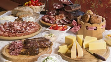 Petit-déjeuner buffet compris tous les jours
