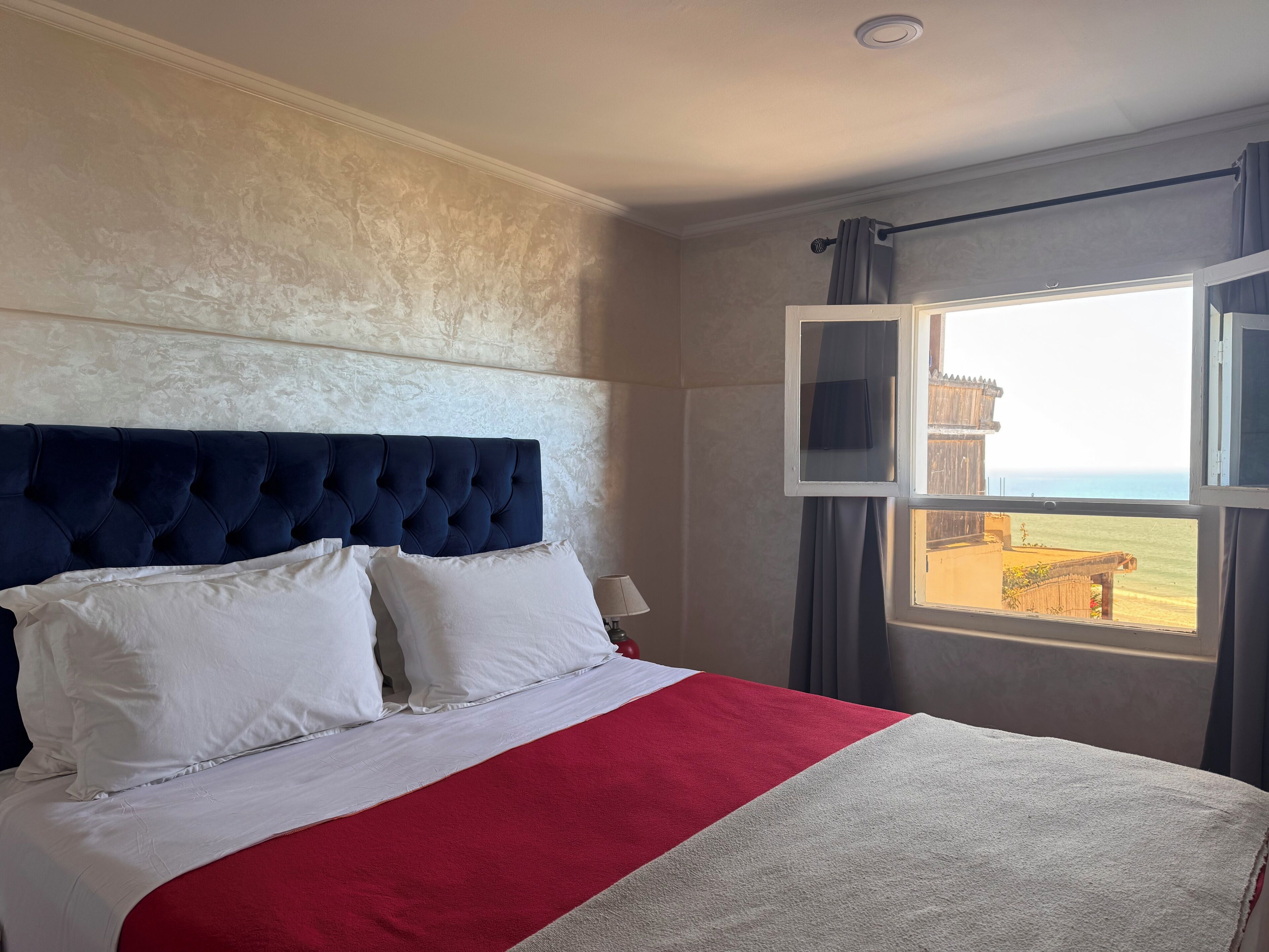 Habitación panorámica doble, no fumadores, vistas al mar (Tetouan) | 1 dormitorio, ropa de cama de alta calidad, decoración individual