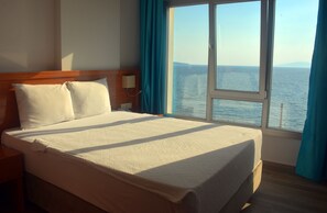 Desk, iron/ironing board, free WiFi - Dikelya Hotel (Dikili)