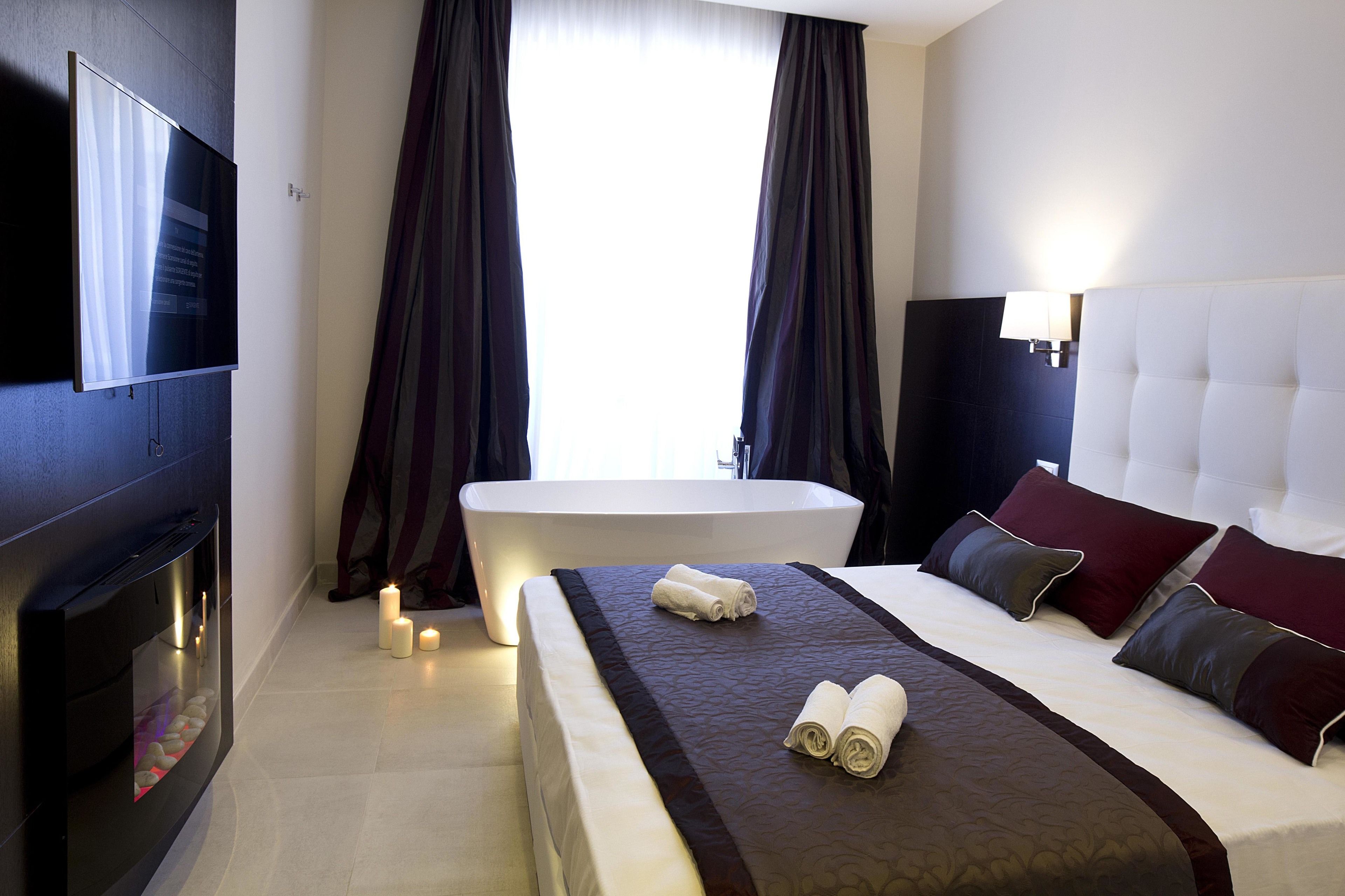 Photo - Roman Holidays Boutique