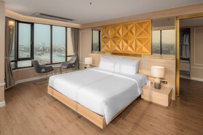 Alexander Suite | In-room safe, blackout drapes, WiFi, bed sheets - Alexander Hotel (Bangkok)