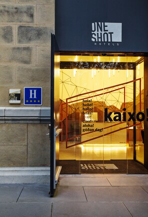 Property entrance - One Shot Tabakalera House (San Sebastián)