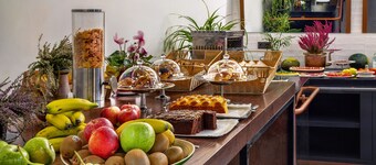 One Shot Tabakalera House