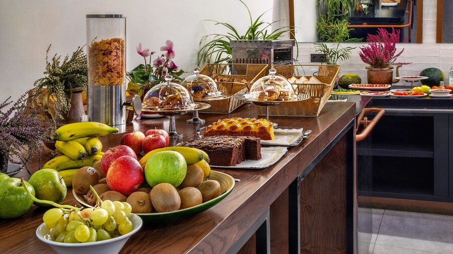 One Shot Tabakalera House