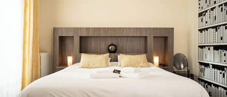 Double Room | Desk, blackout drapes, soundproofing, iron/ironing board