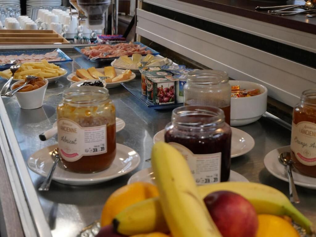 daily buffet breakfast (eur 15 per person)