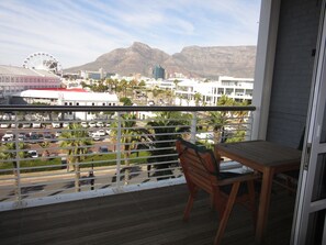 Apartment | Balcony - RoomQuay Granger Bay (Cape Town)