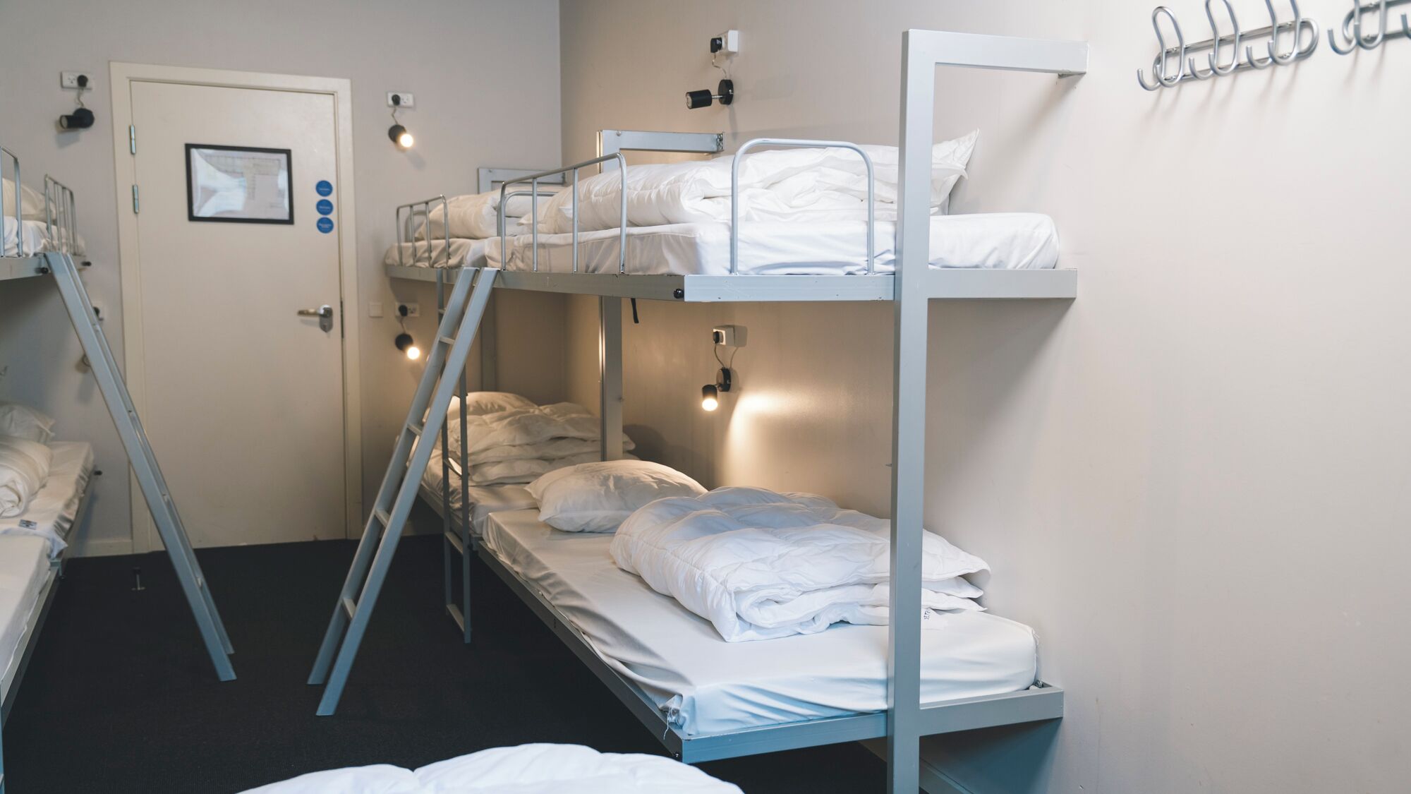 Wifi gratis y ropa de cama 