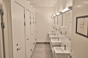 Hair dryer, towels - Danhostel Aarhus City (Aarhus)