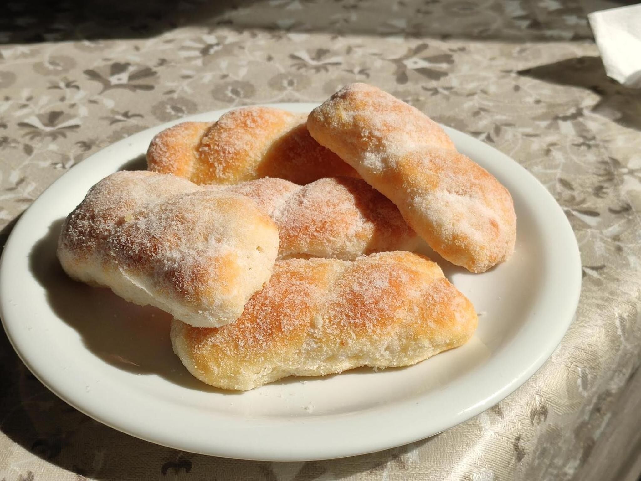 breakfast and dinner served