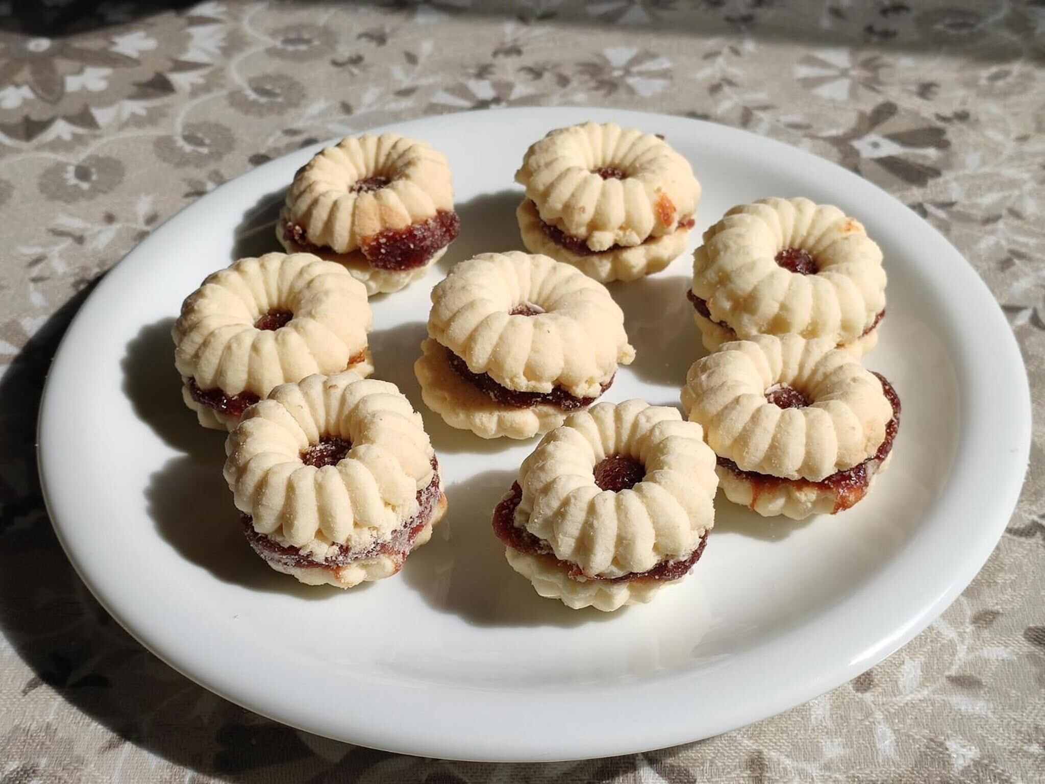 breakfast and dinner served