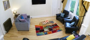 Flat-screen TV - Inverleith Estate (Edinburgh)