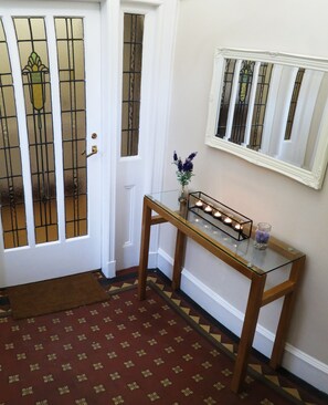 Nội thất lối vào