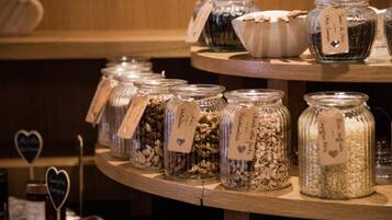 Colazione a buffet inclusa, servita tutte le mattine