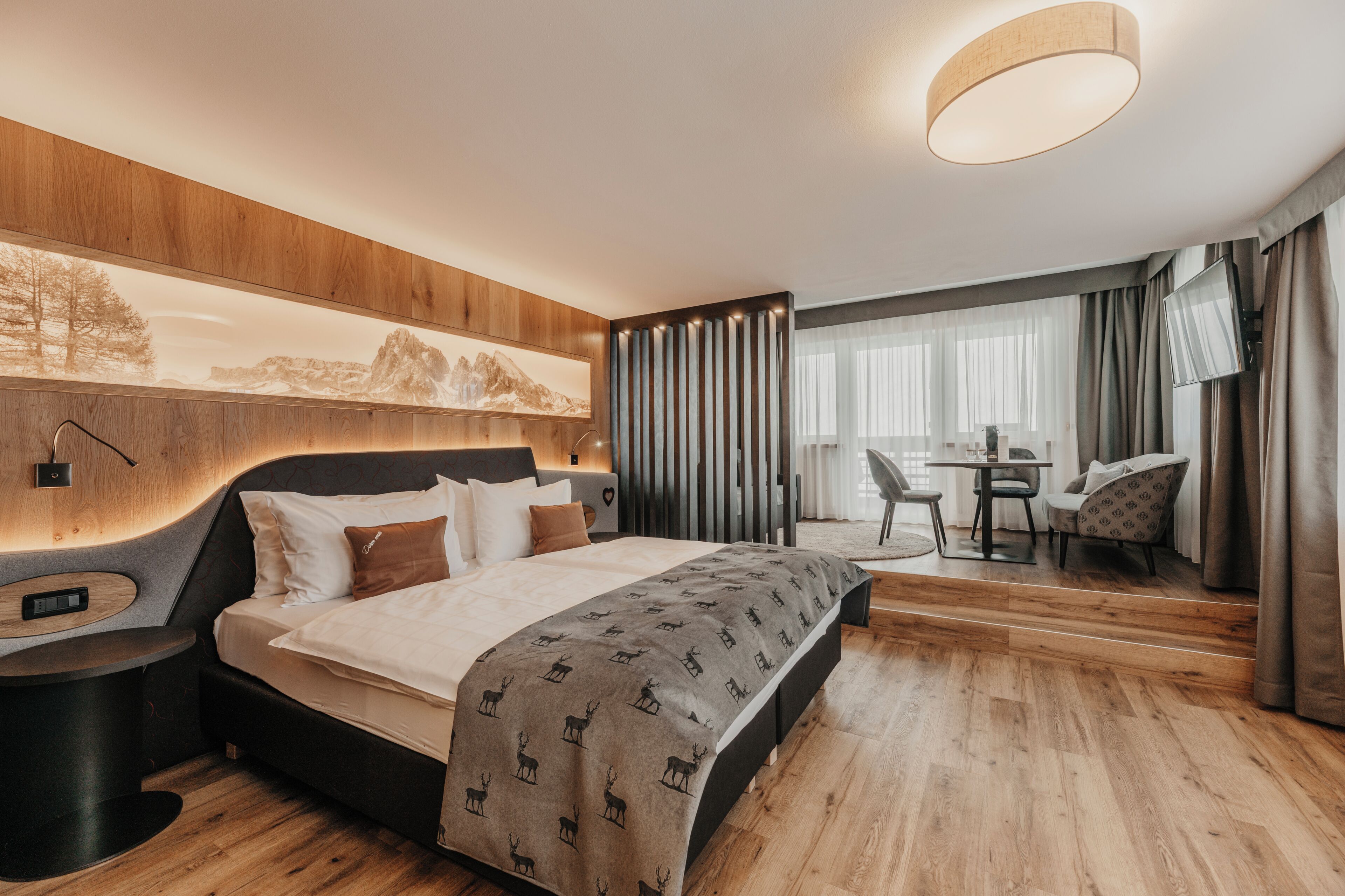 Superior Studio Suite | Premium bedding, in-room safe, desk, laptop workspace