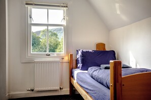 Room - Lochranza Youth Hostel (Isle of Arran)