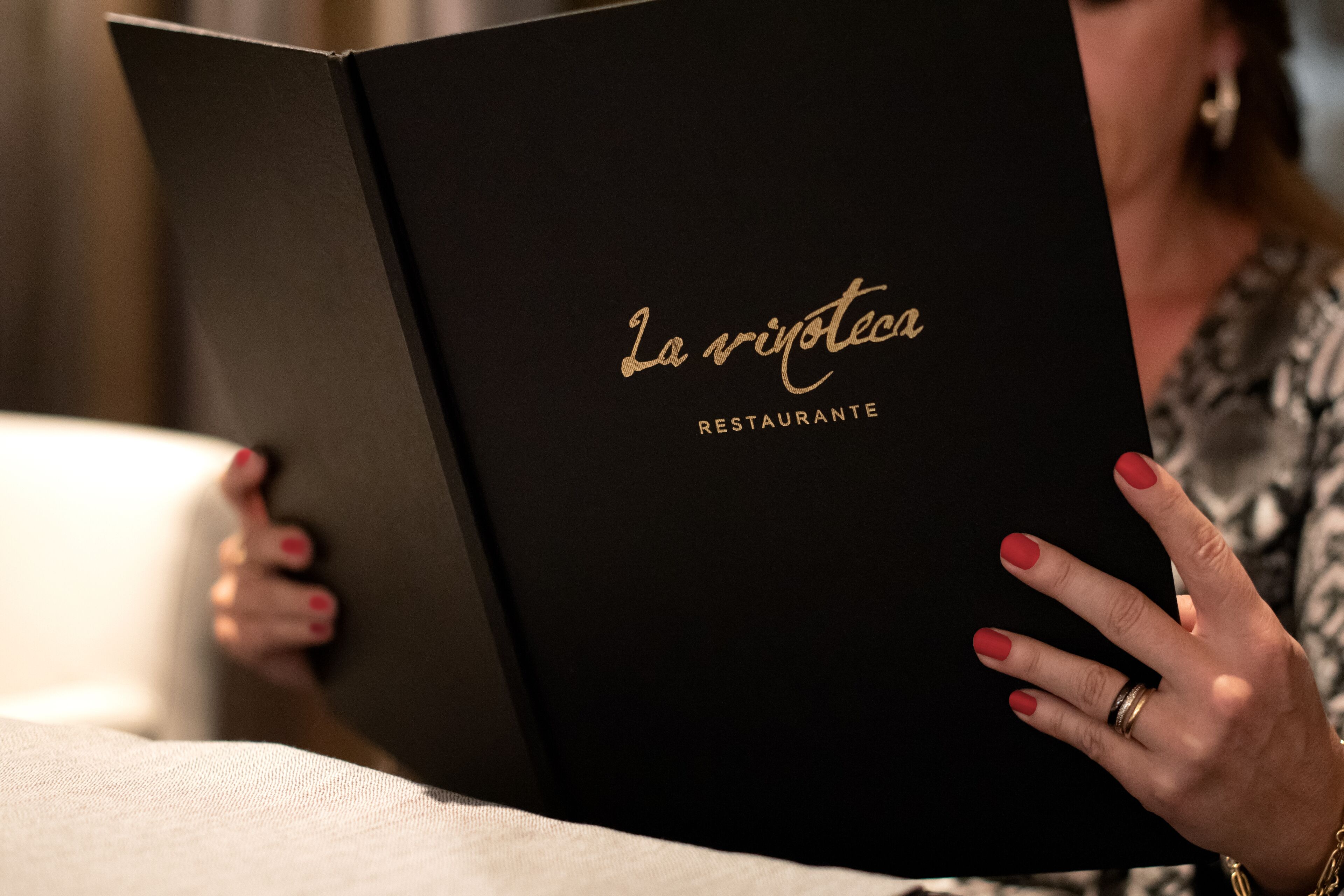 breakfast, lunch, dinner served; local and international cuisine