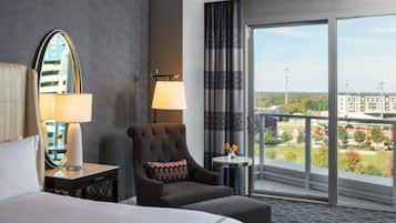 Quarto, 1 cama King, sacada, vista para o parque | Sacada