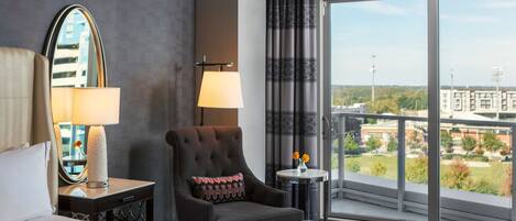 Room, 1 King Bed, Balcony, Park View | Balcony