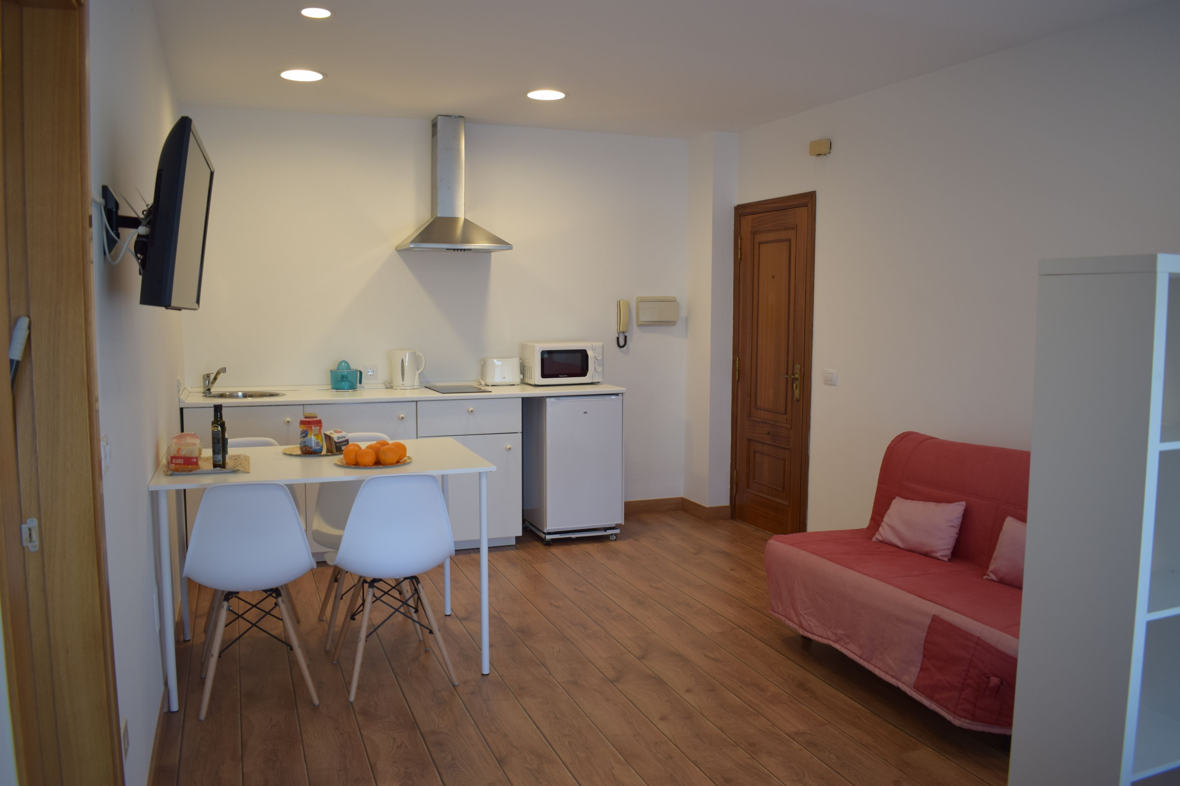 apartment, 1 bedroom (atico) | private kitchen | full-sized fridge, microwave, stovetop, espresso maker