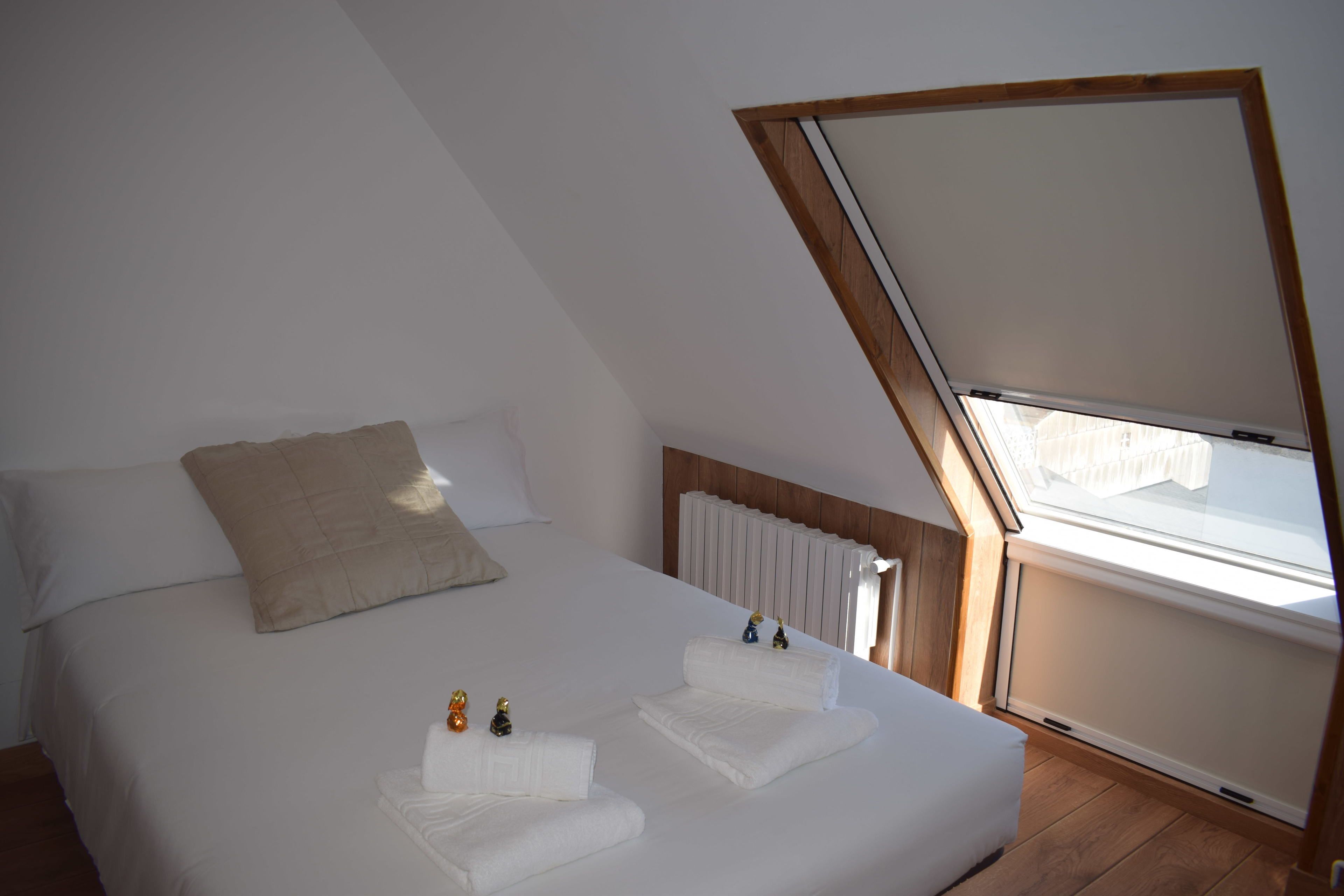 apartment, 1 bedroom (atico) | living room | flat-screen tv