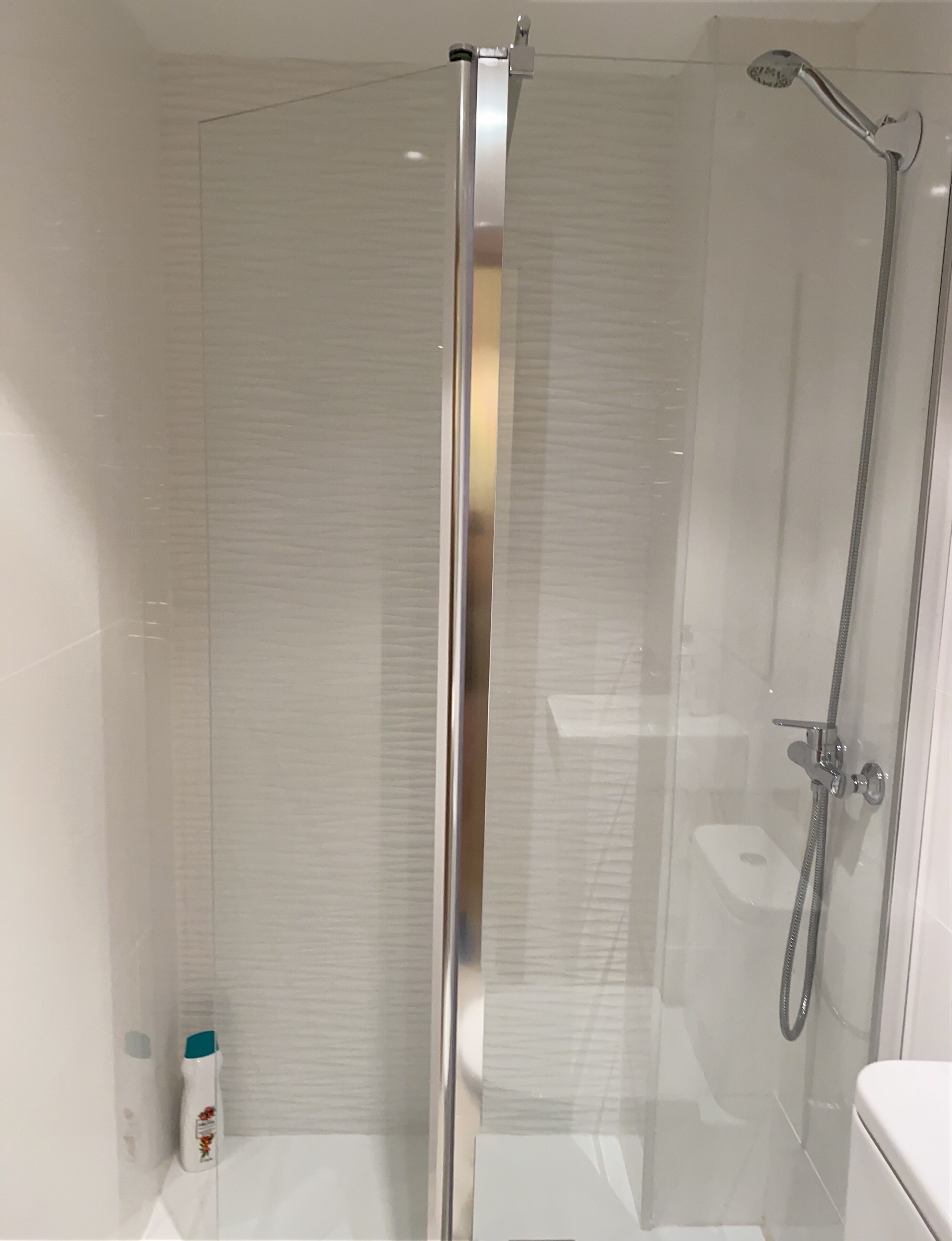 apartment, 3 bedrooms (superior) | bathroom | designer toiletries, hair dryer, towels, soap