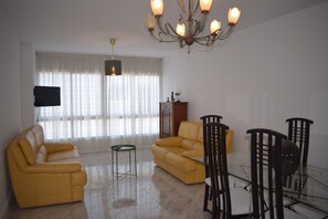 Apartment, 3 Bedrooms (Superior) | Living room | Flat-screen TV - La Casa de Manuel (Portomarin)
