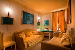 Apartment, 3 Schlafzimmer | Wohnbereich