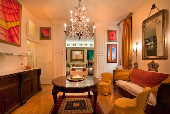 Apartment, 3 Bedrooms | Living area