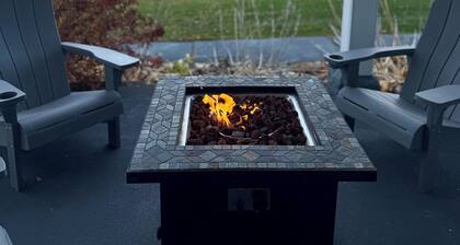 Valcour Inn & Boathouse