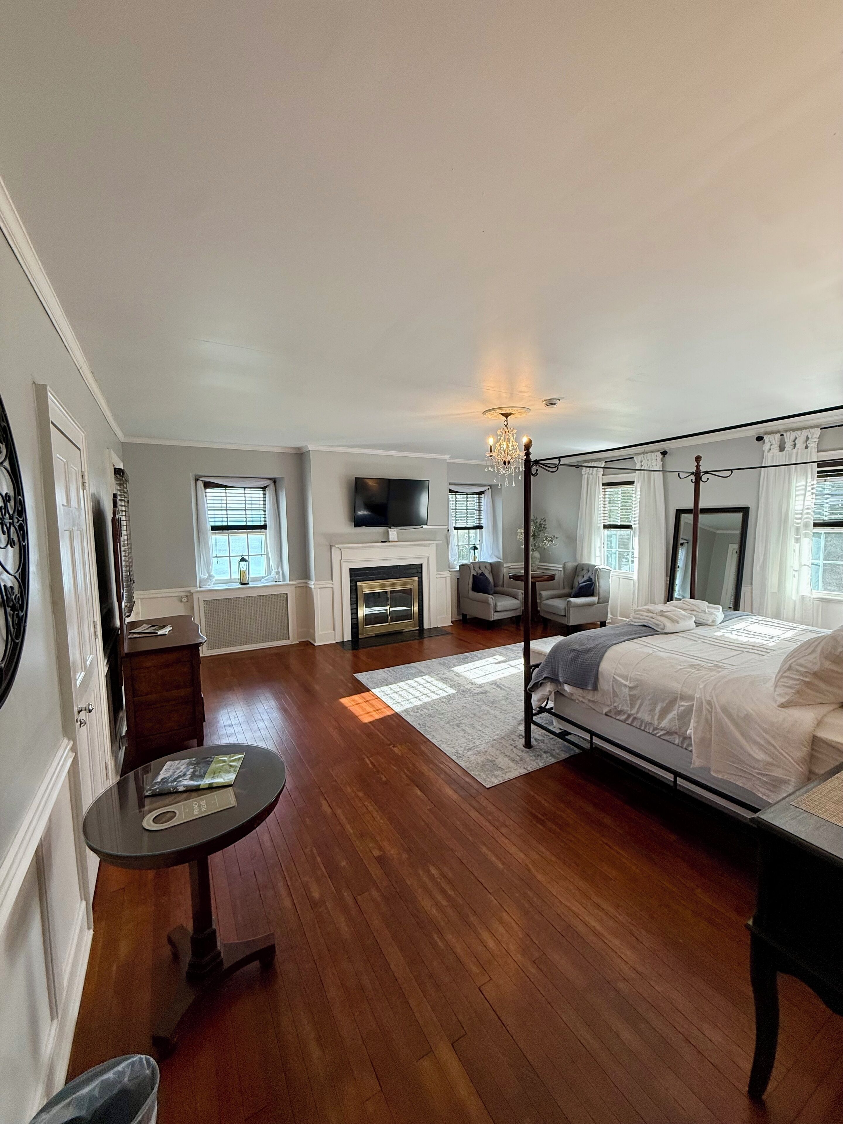 Valcour Room | Individually decorated, individually furnished, iron/ironing board