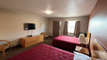 Dobbeltrom – basic, 2 queensize-senger | Skrivebord, wi-fi (inkludert) og rullestolvennlig