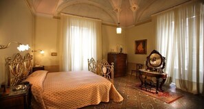 Superior Suite, City View | 1 bedroom, premium bedding, down comforters, minibar - Historical Suites VVM (Lecce)