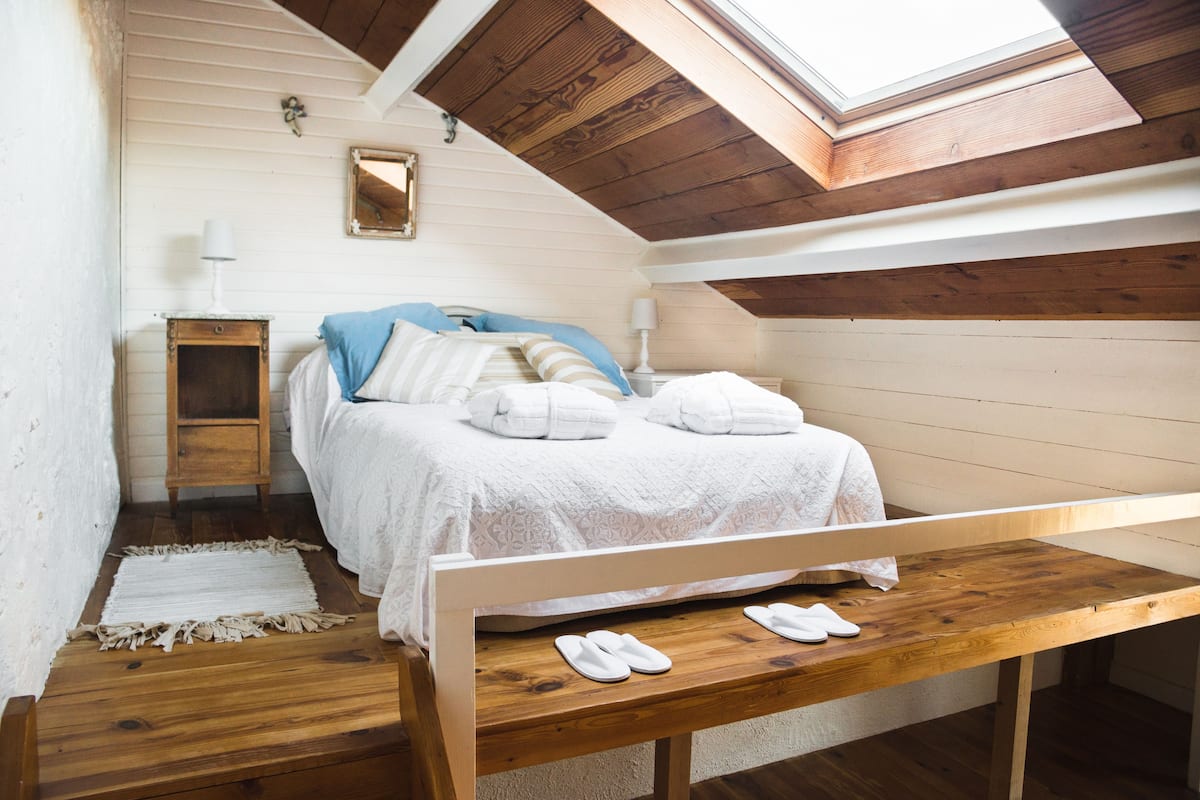 Standard Double Room | Egyptian cotton sheets, premium bedding, pillowtop beds, soundproofing