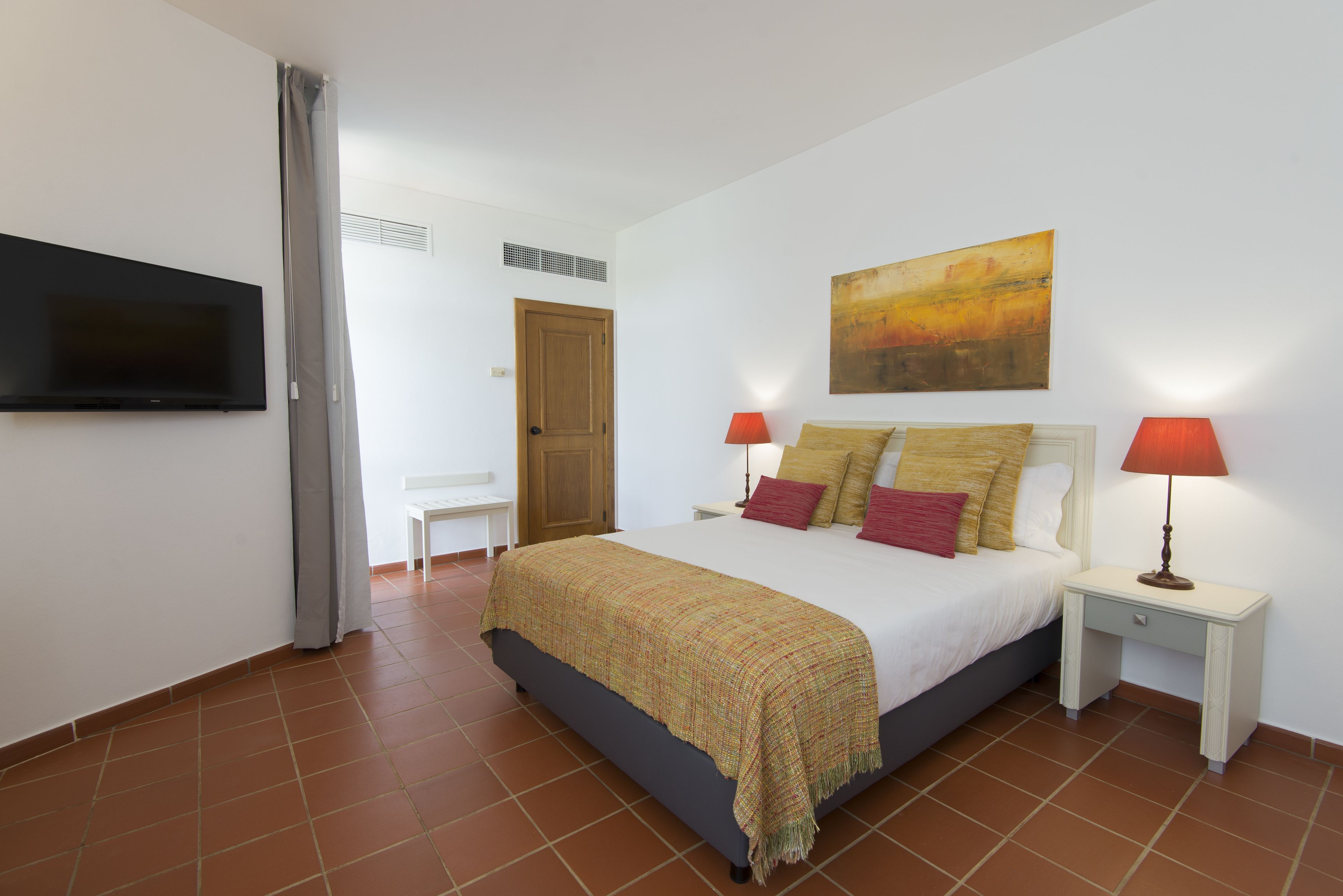 superior room, mountain view | 1 bedroom, desk, soundproofing, free wifi