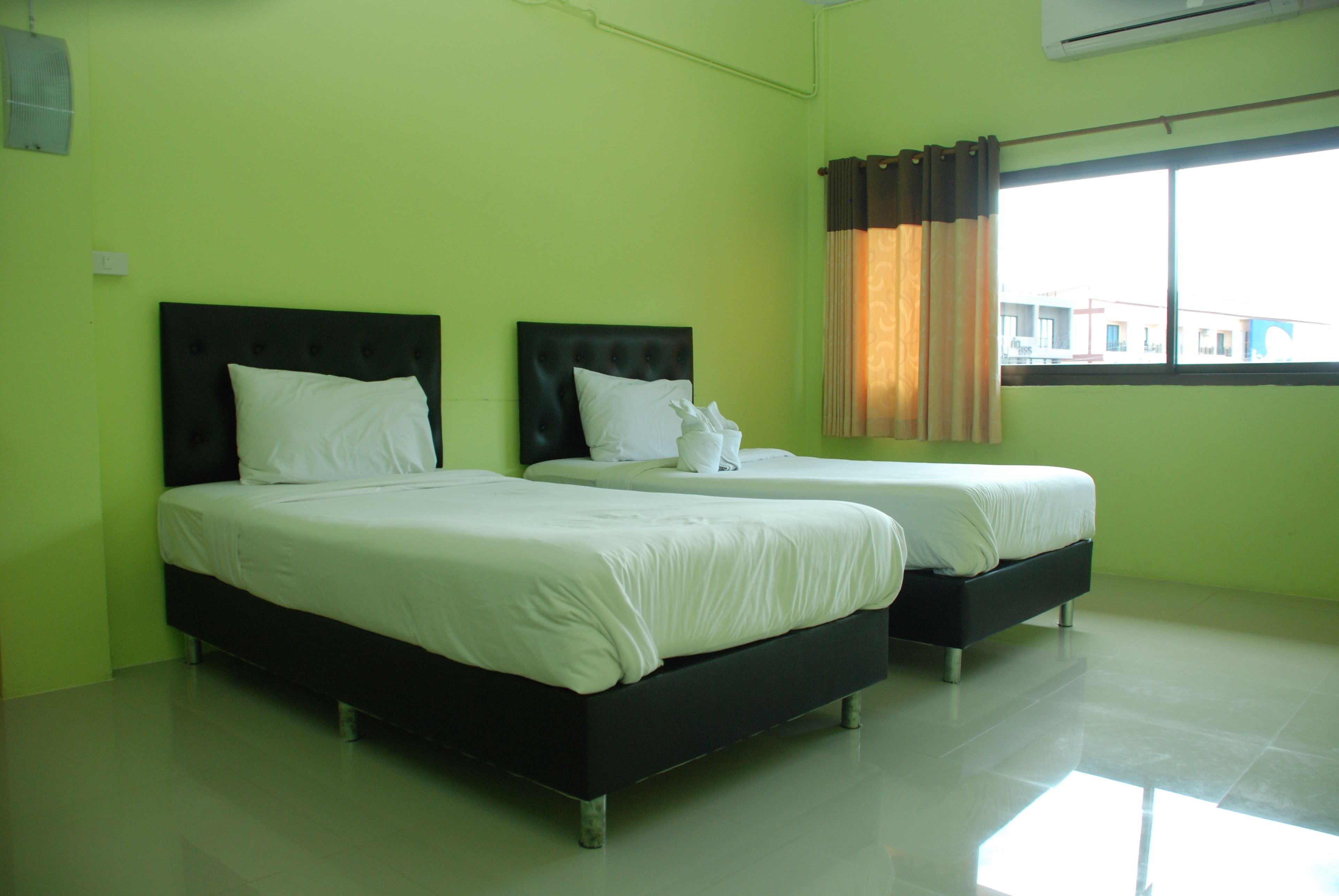 Habitación estándar con 2 camas individuales | Wifi gratis 