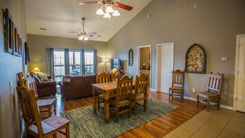 تفاصيل الفندق من الداخل