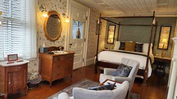 Quarto clássico, 1 cama Queen | Roupas de cama premium, individualmente decorados