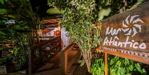 Façana frontal de l'allotjament
