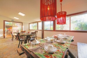 Free daily buffet breakfast - Pousada Mar Atlântico (Fernando de Noronha)