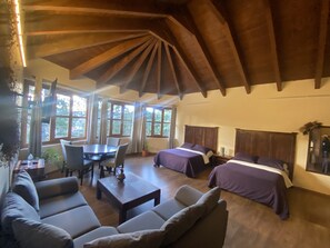 7 chambres, chambres insonorisées, fer et planche à repasser