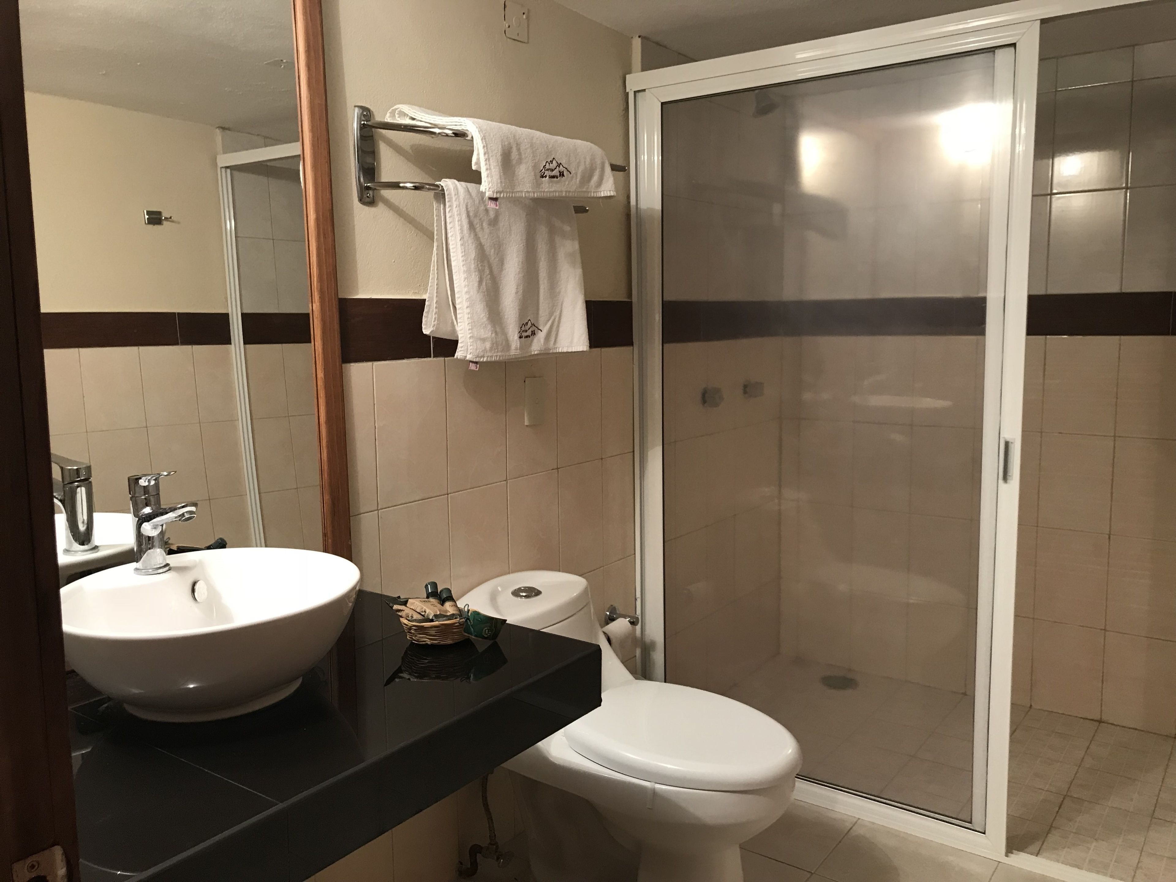 Foto - CORTIJO LA CASONA & Bungalow al Pie de la Montaña